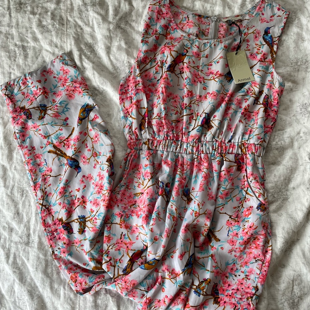 Jumpsuit with pockets